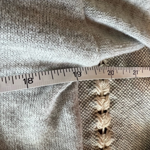 Forever 21 Gray French Bulldog Graphic Sweatshirt, size medium, EUC, Frenchie - Picture 6 of 7